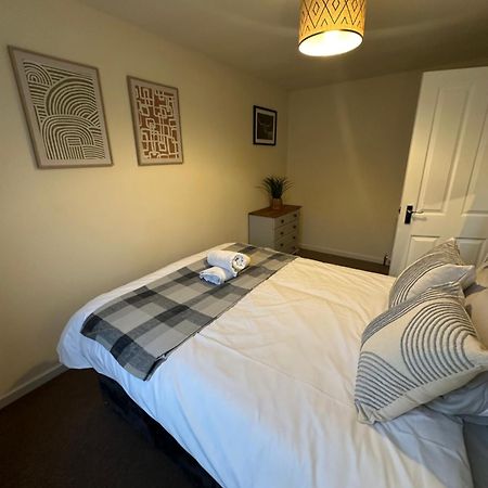 Spacious 3 Bedroom Flat Close To City Center Dalneigh 외부 사진
